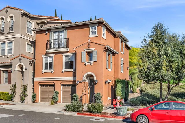 303 Mullinix Way, San Jose, CA 95136