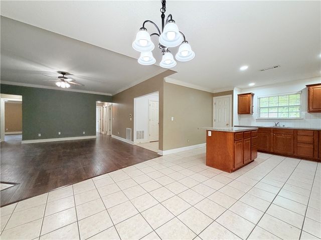 772 Queen Annes Lace Drive, Fayetteville, AR 72704