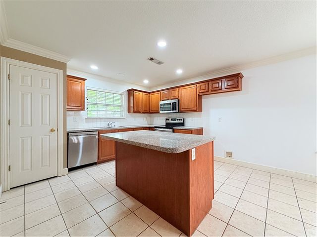 772 Queen Annes Lace Drive, Fayetteville, AR 72704