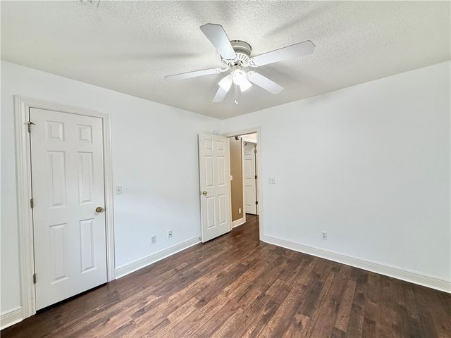 772 Queen Annes Lace Drive, Fayetteville, AR 72704