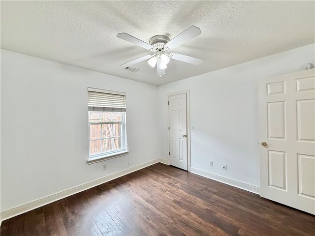 772 Queen Annes Lace Drive, Fayetteville, AR 72704