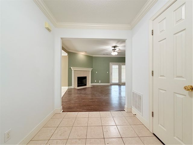 772 Queen Annes Lace Drive, Fayetteville, AR 72704