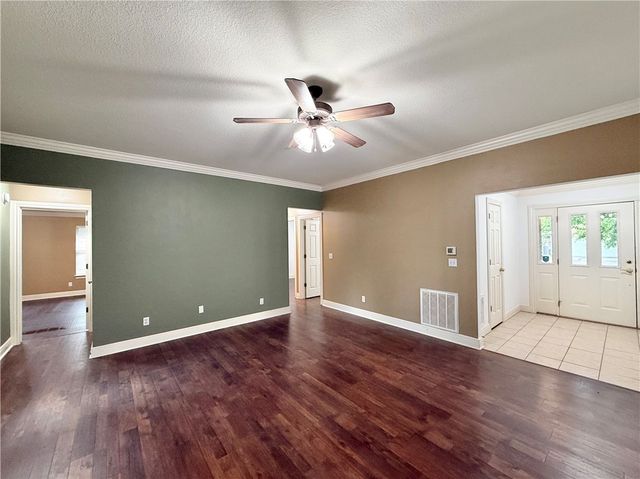 772 Queen Annes Lace Drive, Fayetteville, AR 72704