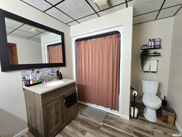 542 S PEARL Street, Galesburg, IL 61401