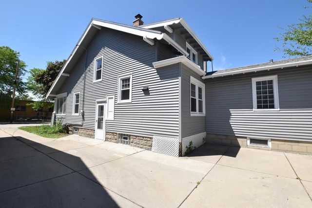 728 Linden STREET, Waukesha, WI 53186