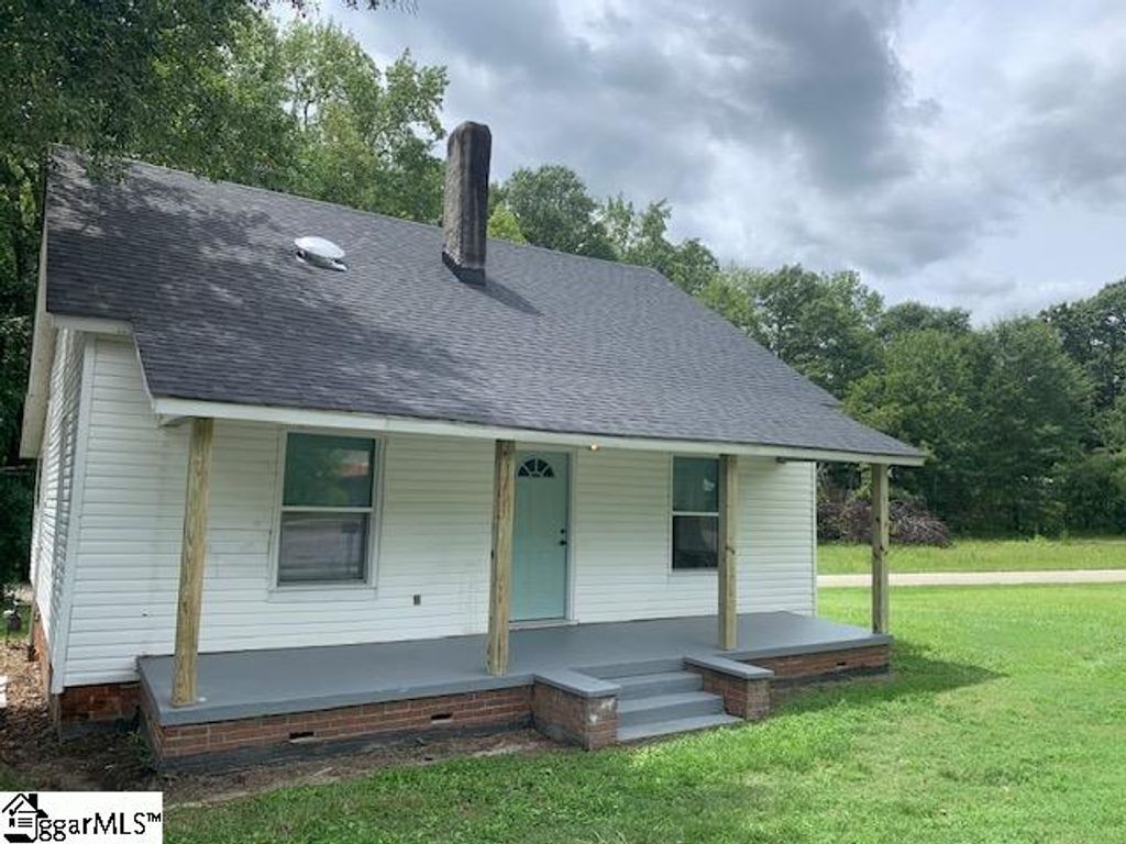 626 Woodruff Street, Woodruff, SC 29388