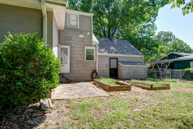 1235 E Stanford Street, Springfield, MO 65804