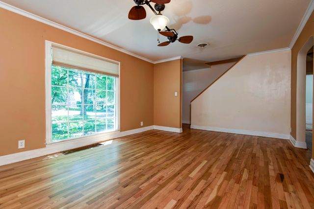1235 E Stanford Street, Springfield, MO 65804