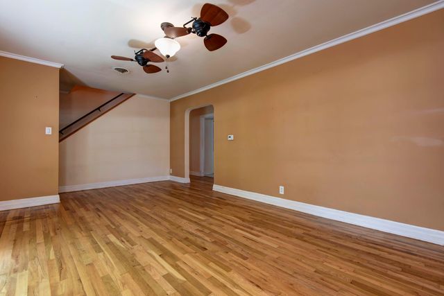 1235 E Stanford Street, Springfield, MO 65804