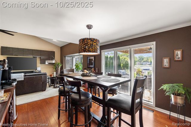 54464 Sherwood Lane, Shelby Twp, MI 48315