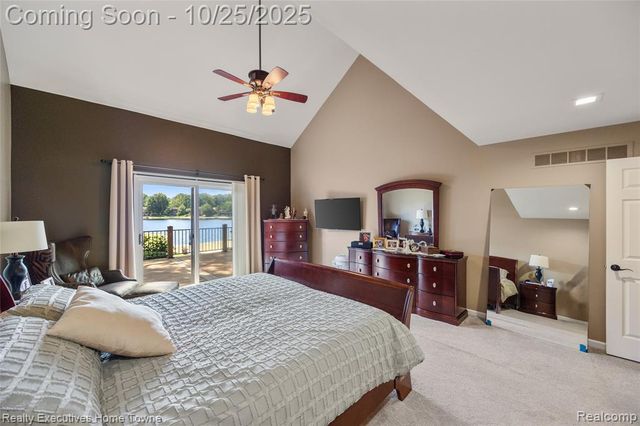 54464 Sherwood Lane, Shelby Twp, MI 48315