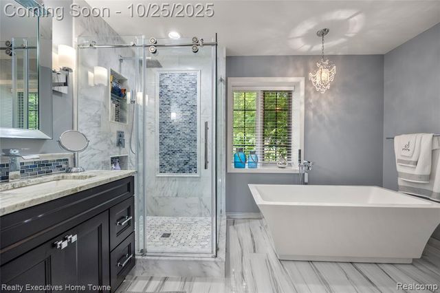 54464 Sherwood Lane, Shelby Twp, MI 48315