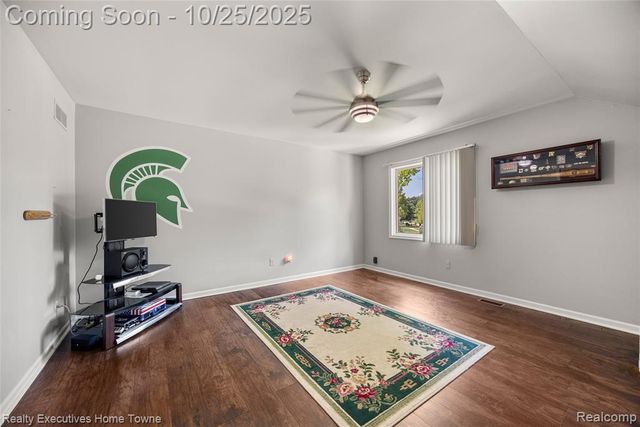 54464 Sherwood Lane, Shelby Twp, MI 48315