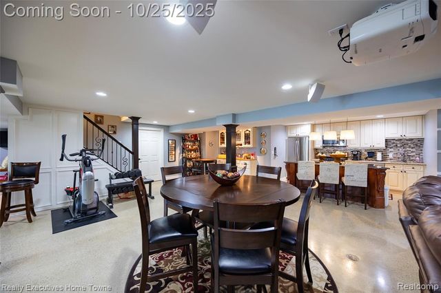 54464 Sherwood Lane, Shelby Twp, MI 48315