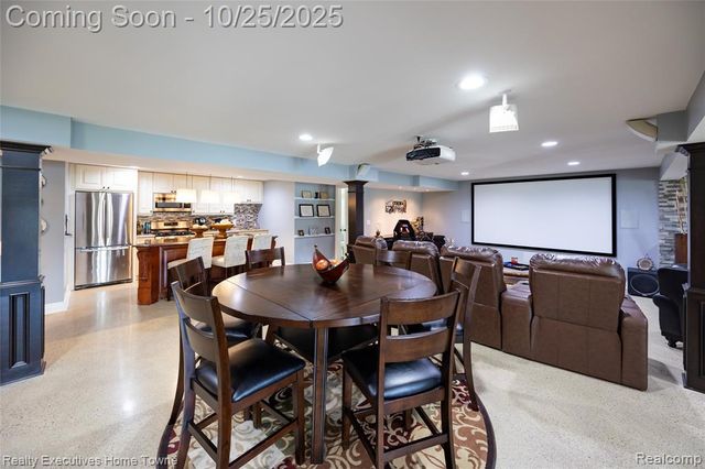 54464 Sherwood Lane, Shelby Twp, MI 48315