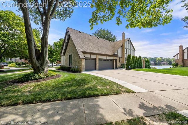 54464 Sherwood Lane, Shelby Twp, MI 48315