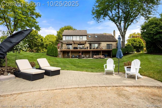 54464 Sherwood Lane, Shelby Twp, MI 48315