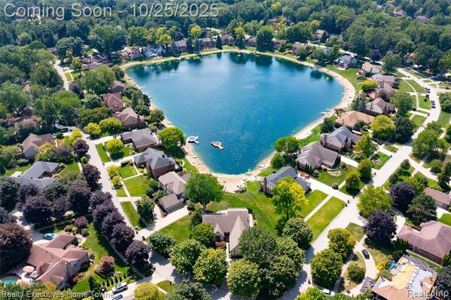 54464 Sherwood Lane, Shelby Twp, MI 48315