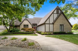 54464 Sherwood Lane, Shelby Twp, MI 48315