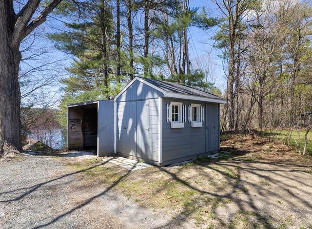 66 Hemmsted Circle, Castleton, VT 05735