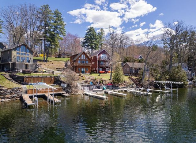 66 Hemmsted Circle, Castleton, VT 05735