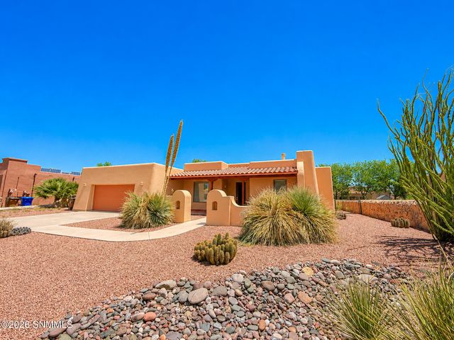 2040 Sorrento Place, Las Cruces, NM 88005