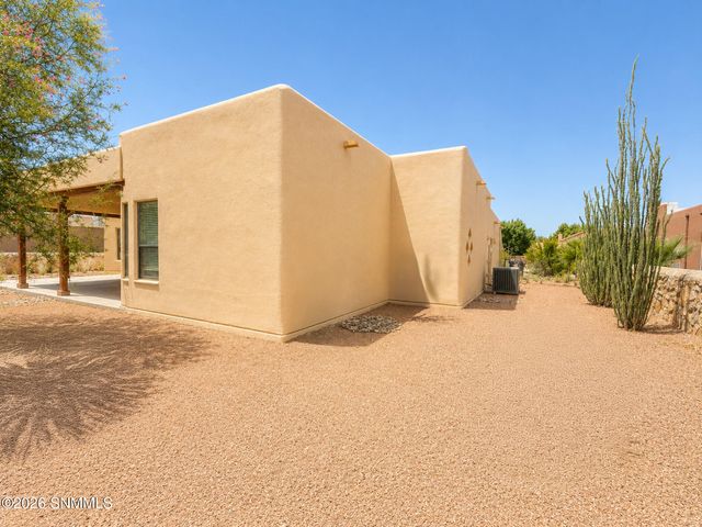 2040 Sorrento Place, Las Cruces, NM 88005