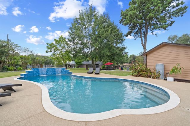 16855 E Maglitto Circle, Tomball, TX 77377