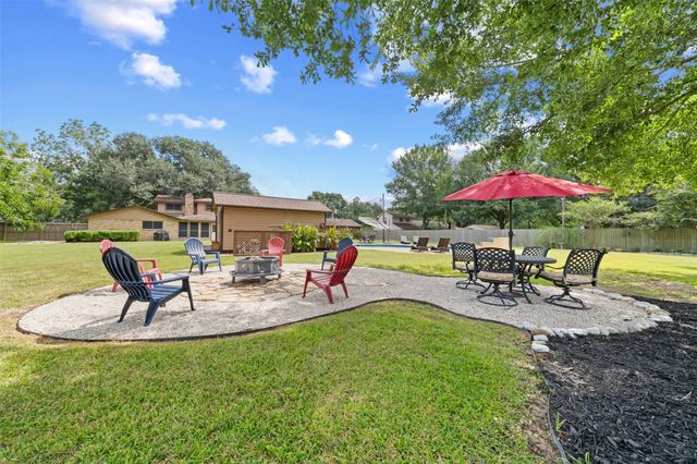 16855 E Maglitto Circle, Tomball, TX 77377