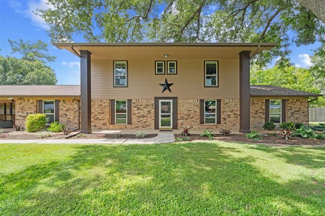16855 E Maglitto Circle, Tomball, TX 77377