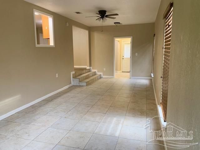 6171 Young Ln, Milton, FL 32570