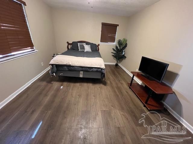 6171 Young Ln, Milton, FL 32570