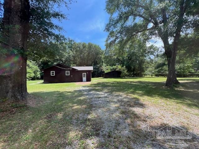 6171 Young Ln, Milton, FL 32570