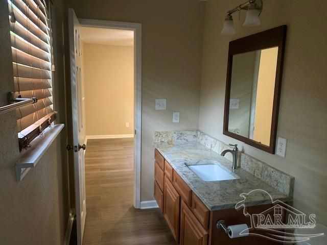 6171 Young Ln, Milton, FL 32570