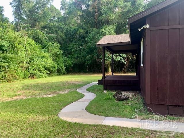 6171 Young Ln, Milton, FL 32570