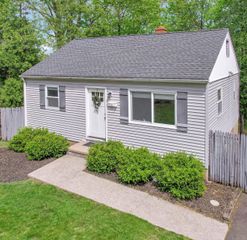 12 N Lexow Avenue, Nanuet, NY 10954