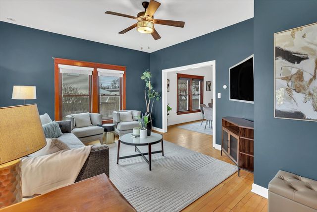 4038 Grove Avenue, Brookfield, IL 60513