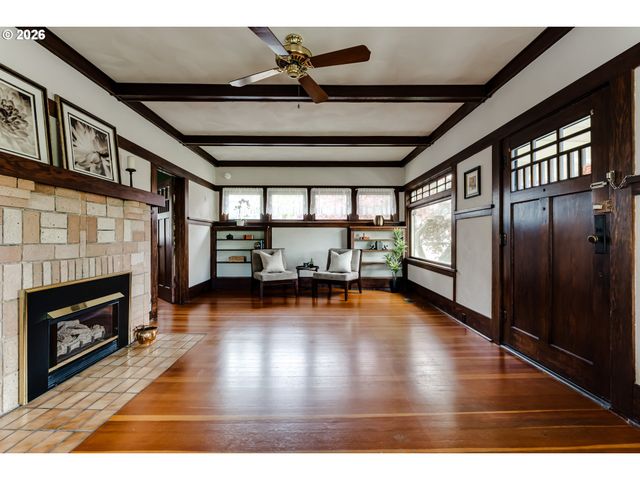 96 W 20TH Ave, Eugene, OR 97405