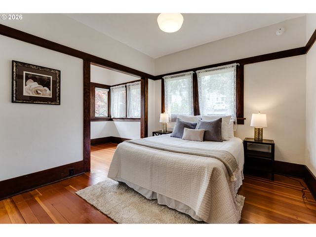 96 W 20TH Ave, Eugene, OR 97405