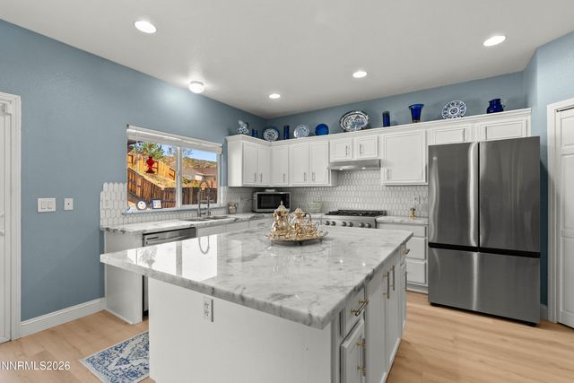 21103 Mount Evans Drive, Reno, NV 89508