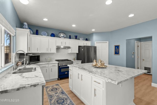 21103 Mount Evans Drive, Reno, NV 89508