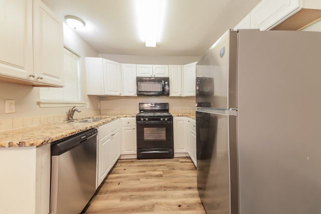 101 Sesame Drive, Mesquite, TX 75149