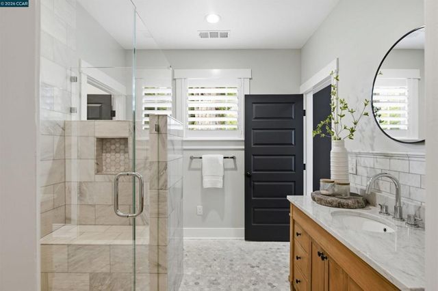 1742 Mary Dr, Pleasant Hill, CA 94523