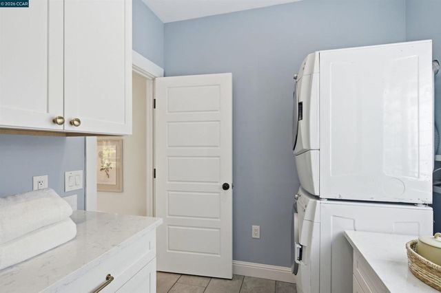 1742 Mary Dr, Pleasant Hill, CA 94523