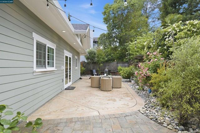 1742 Mary Dr, Pleasant Hill, CA 94523