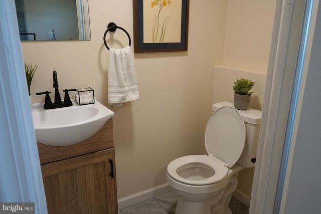 65 TILFORD RD, Somerdale, NJ 08083