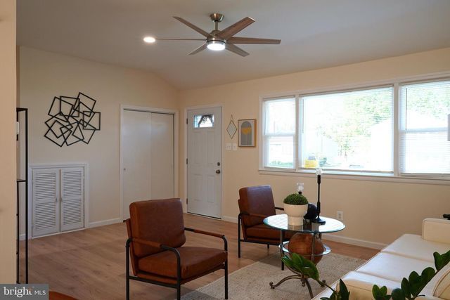 65 TILFORD RD, Somerdale, NJ 08083