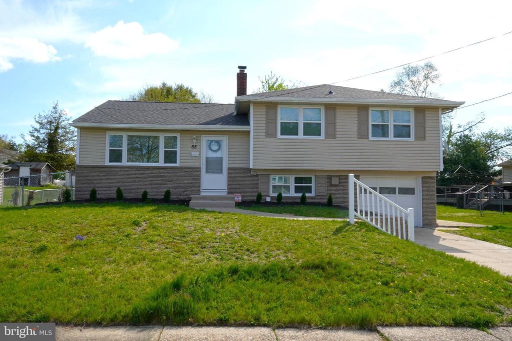 65 TILFORD RD, Somerdale, NJ 08083