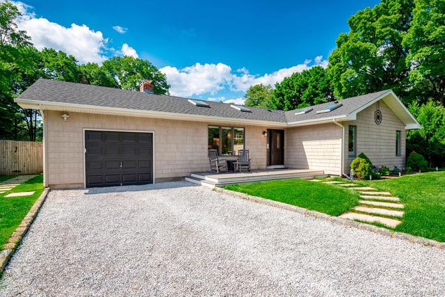 27 Canvasback Lane, East Quogue, NY 11942