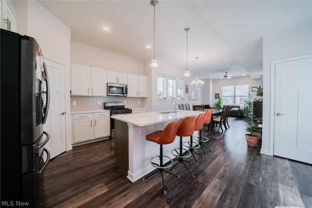 12101 Wade Park Avenue, Cleveland, OH 44106